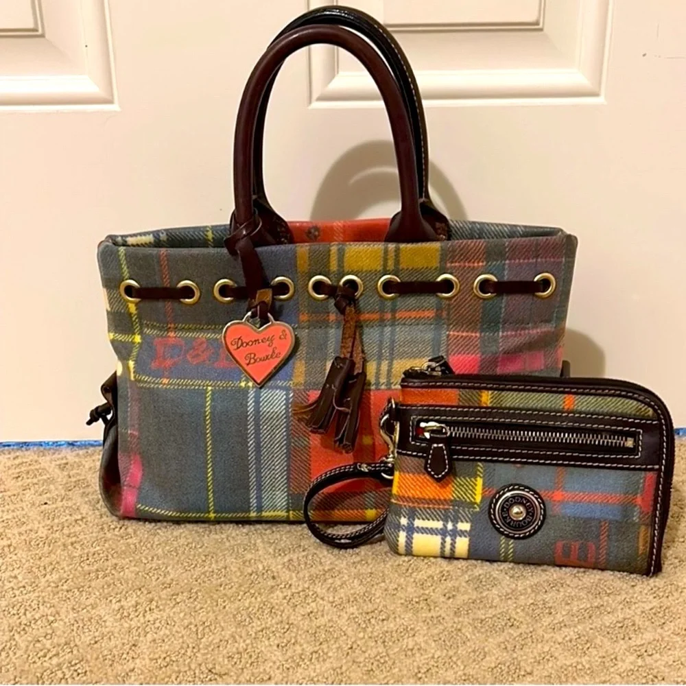 DOONEY & BURKE Plaid Tartan Handbag and Wallet Set - Multicolor, EUC